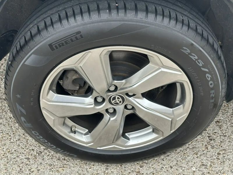 Toyota RAV4 • 2020 • 139,000 km 6