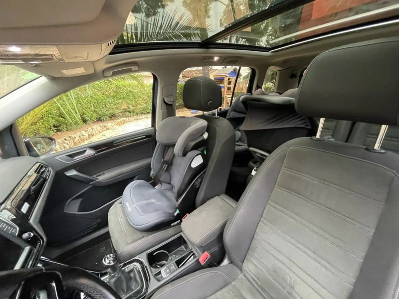 Volkswagen Touran • 2015 • 73,000 km 5