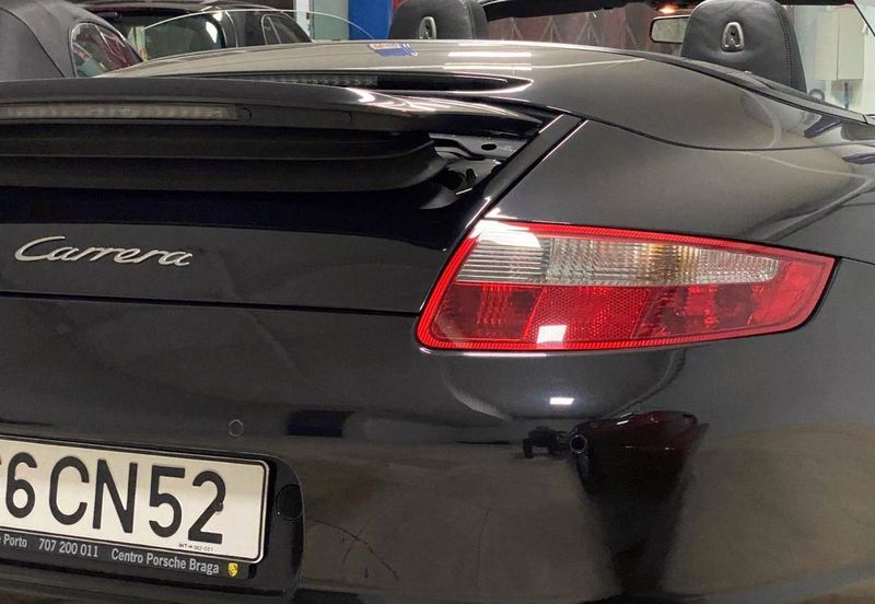 Porsche 911 Carrera • 2006 • 90,000 km 3