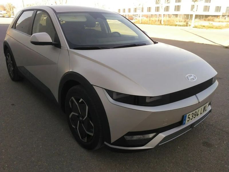 Hyundai Ioniq Electric • 2022 • 19,000 km 1