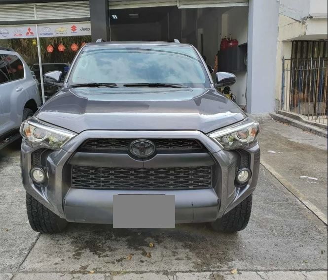Toyota 4Runner • 2016 • 100,000 km 1