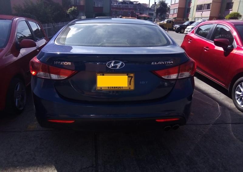 Hyundai Elantra • 2013 • 55,000 km 2