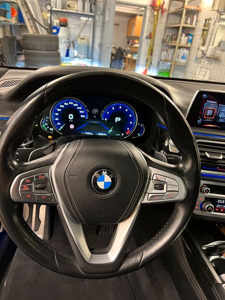 BMW 7 Series • 2016 • 72,000 km 3