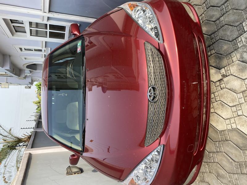 Toyota Camry • 2004 • 18,000 km 2