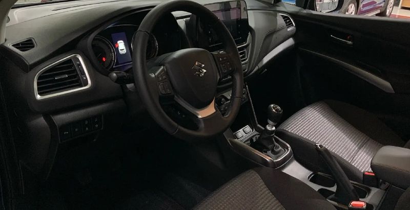 Suzuki S Cross • 2023 • 22,462 km 2