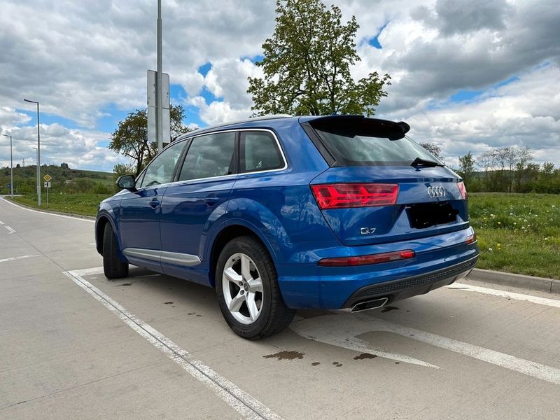 Audi Q7 • 2017 • 211,000 km 1