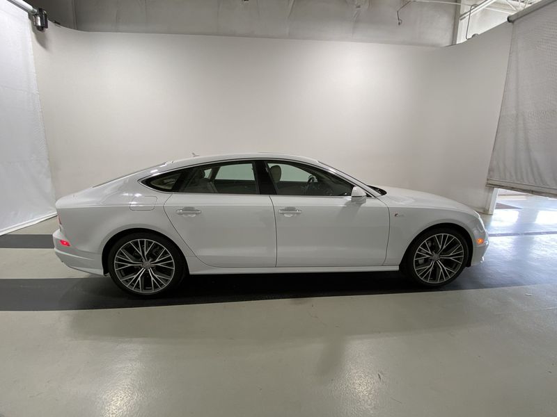 Audi A7 • 2017 • 34,520 km 2