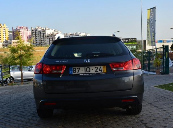 Honda Accord Tourer • 2010 • 52,000 km 3