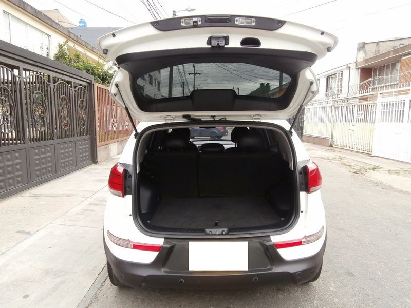 Kia Sportage • 2015 • 100,000 km 3