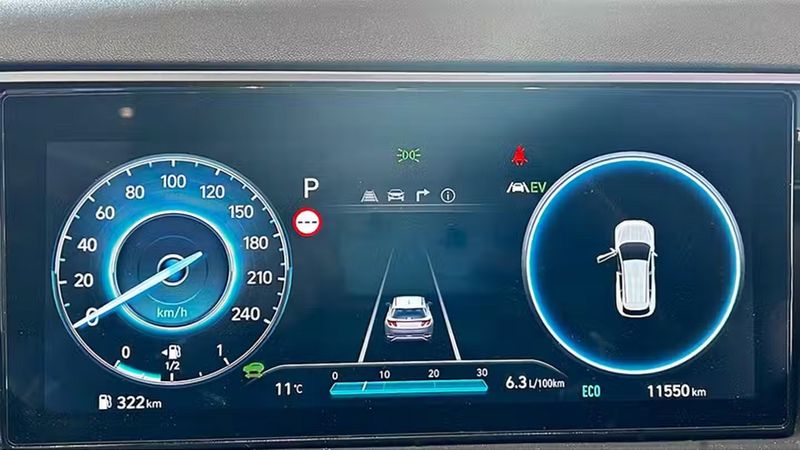 Hyundai Tucson • 2023 • 11,550 km 9
