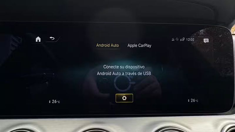 Mercedes-Benz E • 2020 • 115,784 km 11