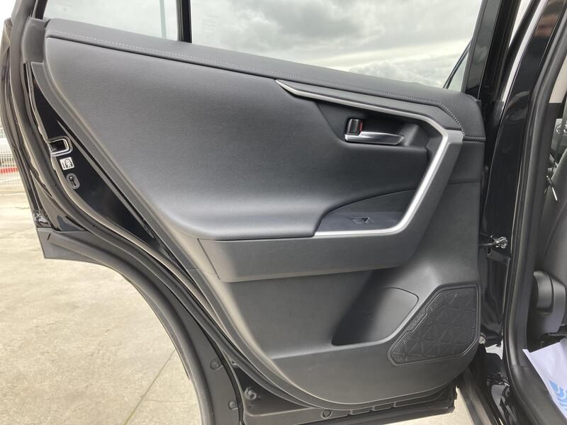 Toyota RAV4 • 2021 • 52,934 km 17