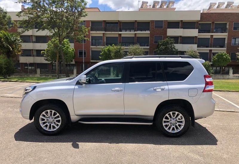 Toyota Land Cruiser • 2016 • 139,000 km 3