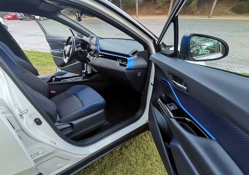 Toyota C-HR • 2018 • 30,000 km 4