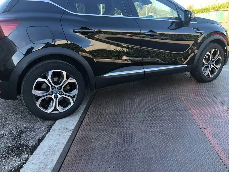 Renault Captur • 2021 • 48,900 km 12