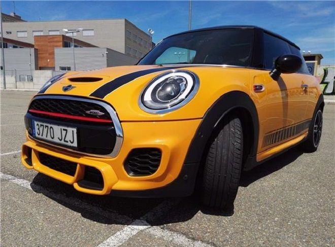 MINI Cooper • 2016 • 81,000 km 1