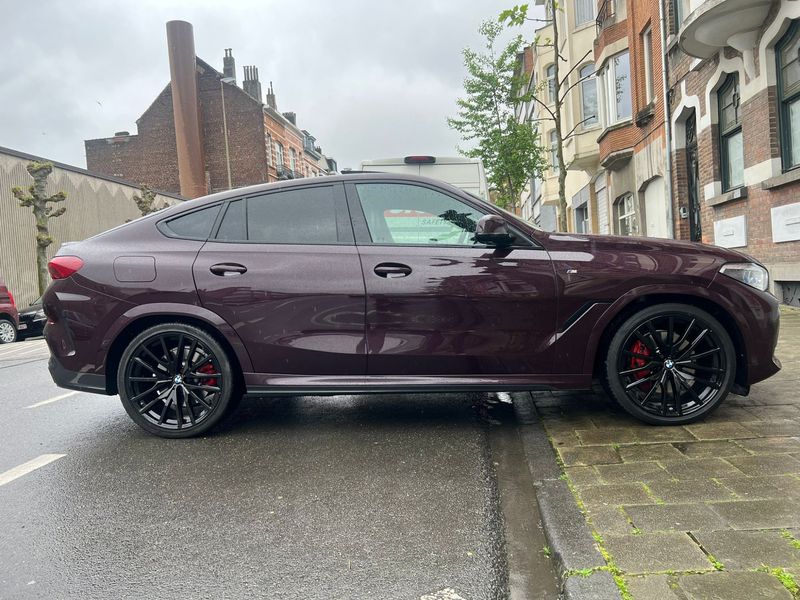 BMW X6 • 2021 • 110,000 km 4