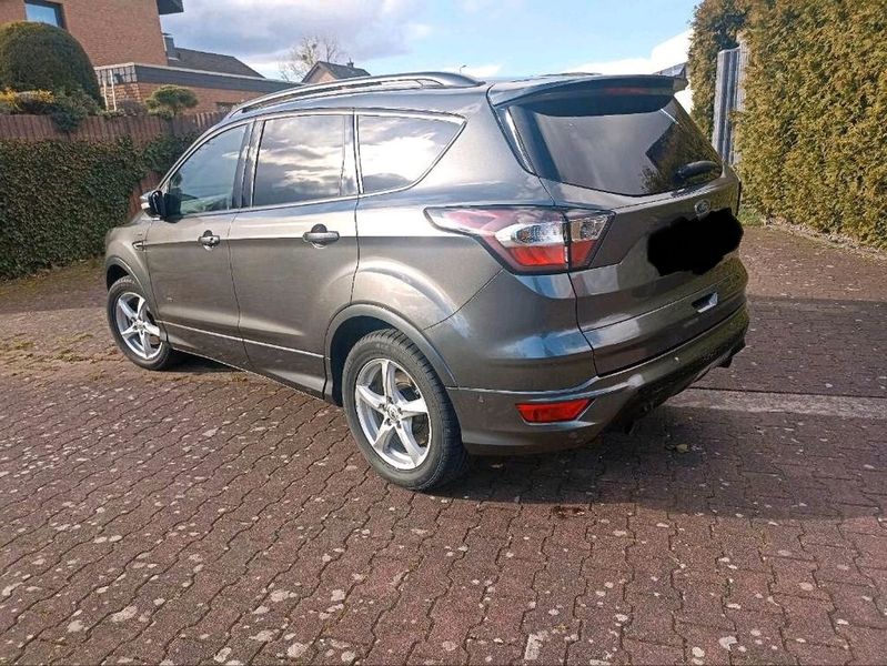 Ford Kuga • 2017 • 80,000 km 2