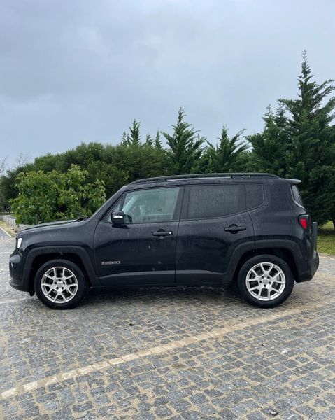 Jeep Renegade • 2021 • 52,796 km 4