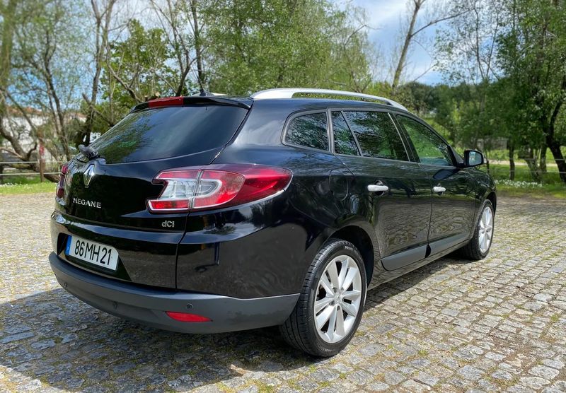 Renault Mégane • 2011 • 133,000 km 3