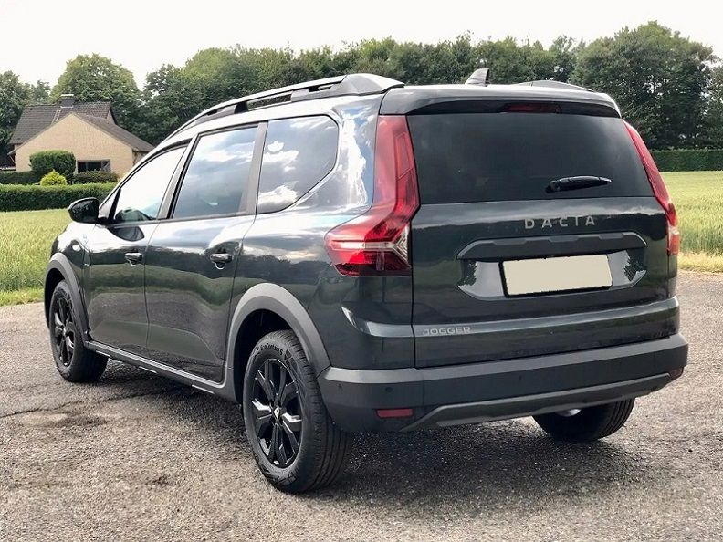 Dacia Lodgy • 2022 • 57,000 km 4