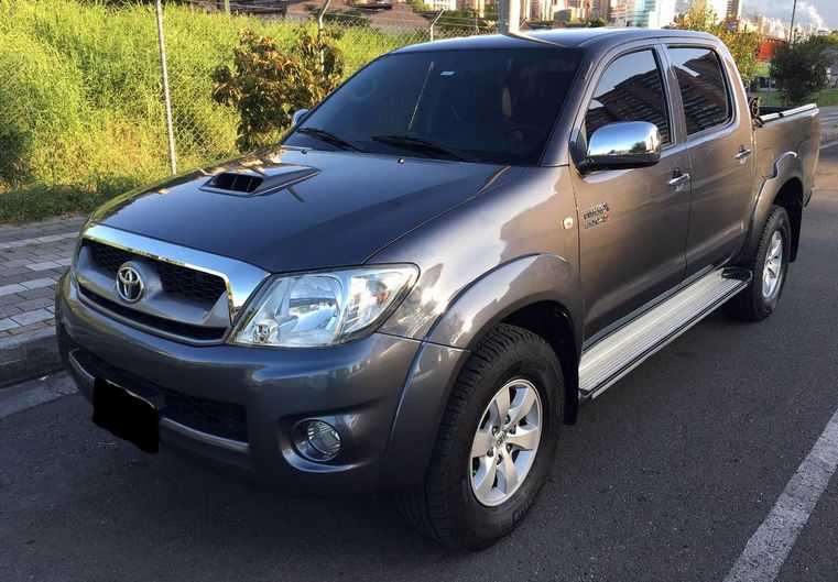 Toyota Hilux • 2011 • 135,000 km 1
