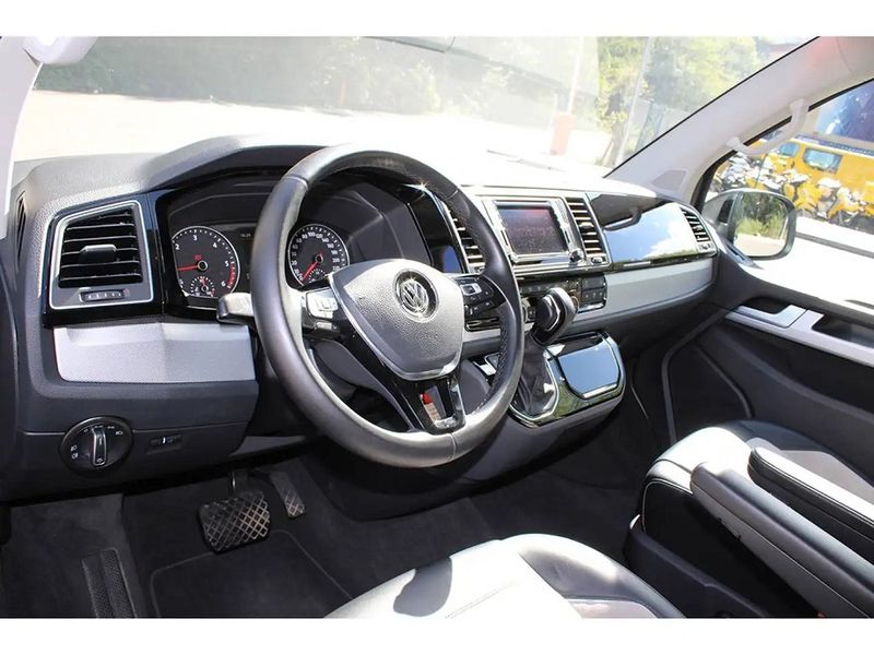 Volkswagen Multivan • 2018 • 71,432 km 11