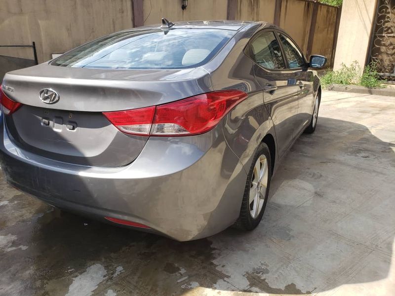 Hyundai Elantra • 2016 • 46 km 2
