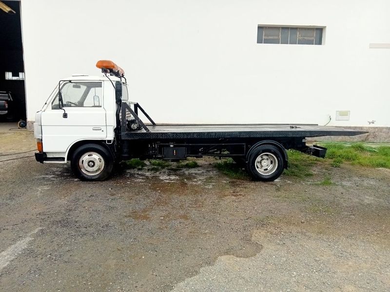Mazda Truck • 1999 • 120,000 km 3