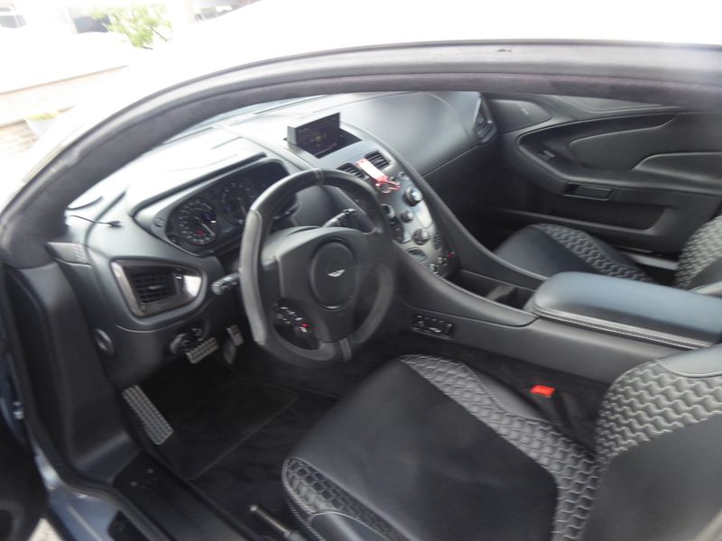 Aston Martin Vanquish • 2013 • 67,000 km 5