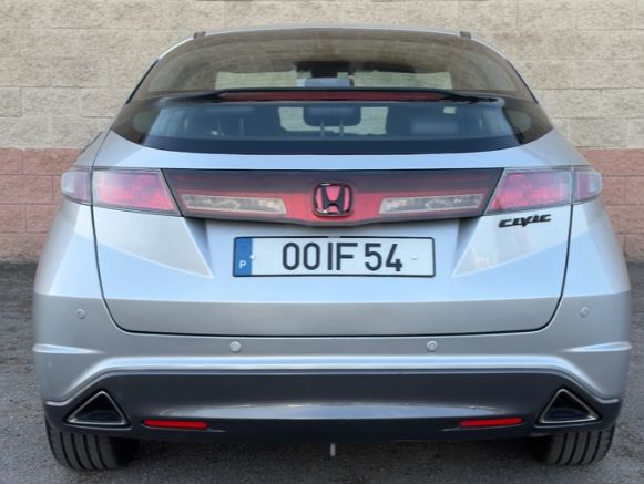 Honda Civic • 2009 • 162,524 km 2