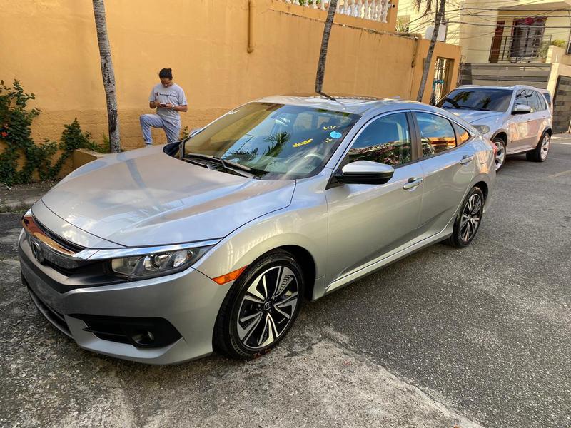 Honda Civic • 2016 • 53,000 km 6