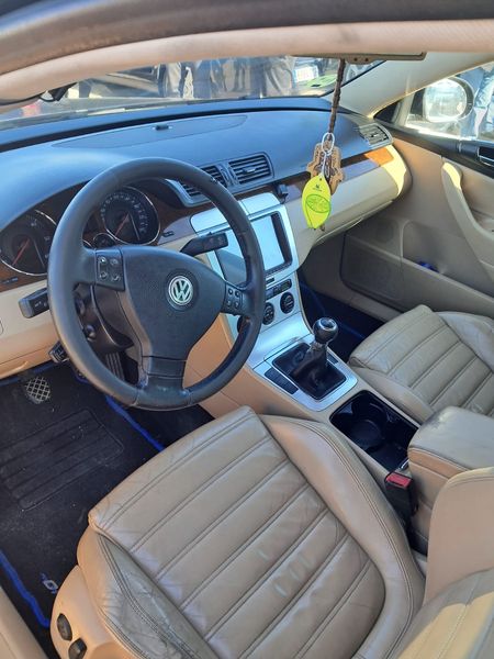 Volkswagen Passat • 2006 • 398,000 km 4