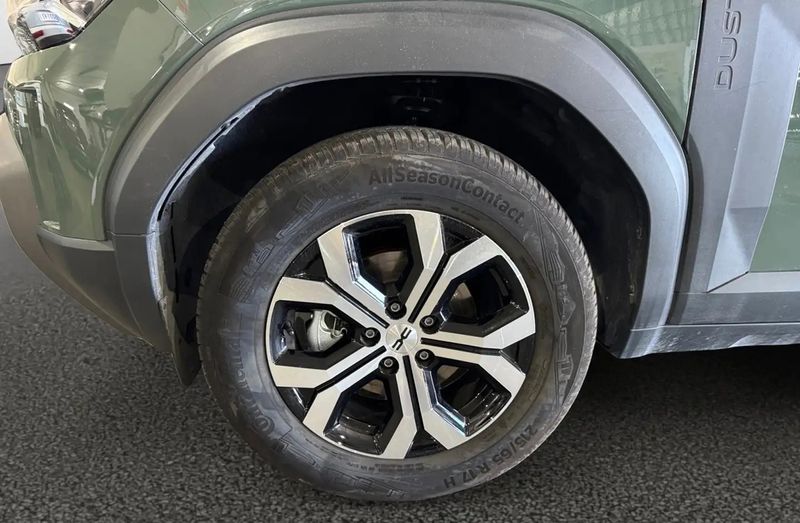 Dacia Duster • 2025 • 4,598 km 17