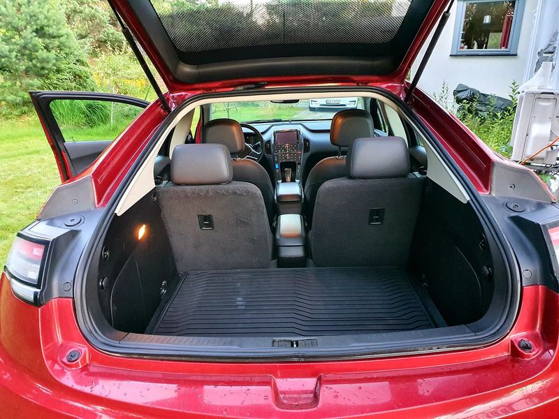 Opel Ampera • 2013 • 82,500 km 9