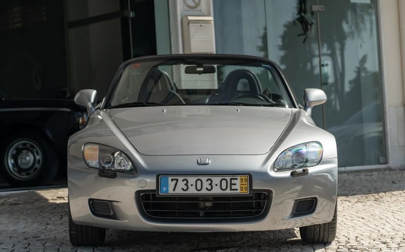 Honda S2000 • 1999 • 26,500 km 2
