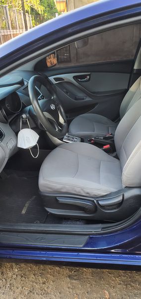 Hyundai Elantra • 2012 • 144,000 km 14