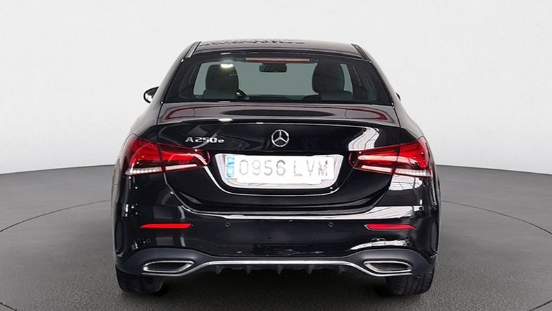 Mercedes-Benz A-Class • 2021 • 30,786 km 12
