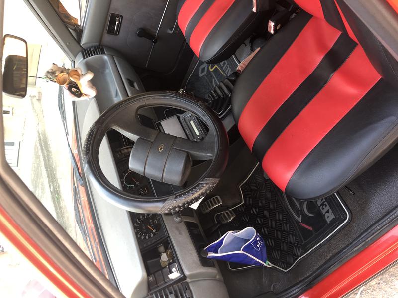 Renault 10 • 1996 • 293,802 km 6