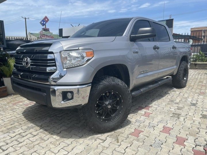 Toyota Tundra • 2016 • 65 km 1