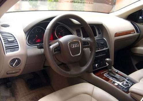 Audi Q7 • 2010 • 130,000 km 3