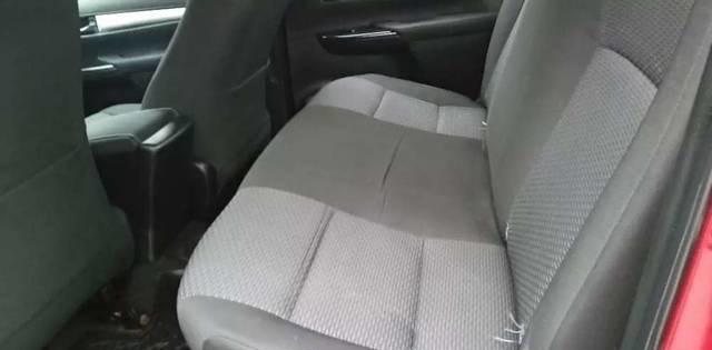 Toyota Hilux • 2016 • 53,000 km 2