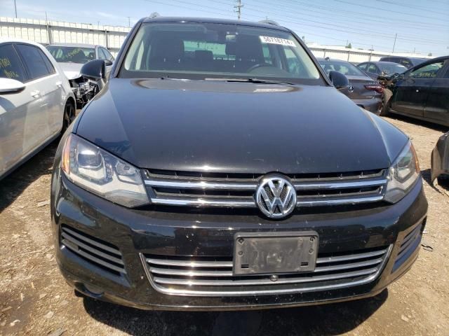 Volkswagen Touareg • 2014 • 10,000 mi 1