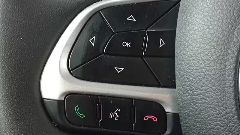 Jeep Renegade • 2023 • 73,931 km 25