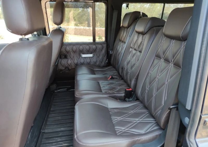 Land Rover Defender • 2014 • 96,700 km 10