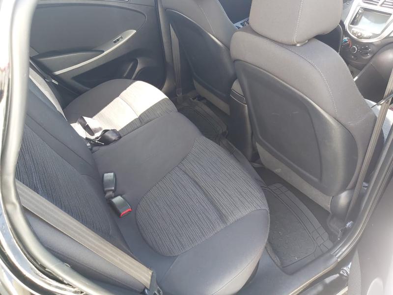 Hyundai Accent • 2016 • 42,340 km 3