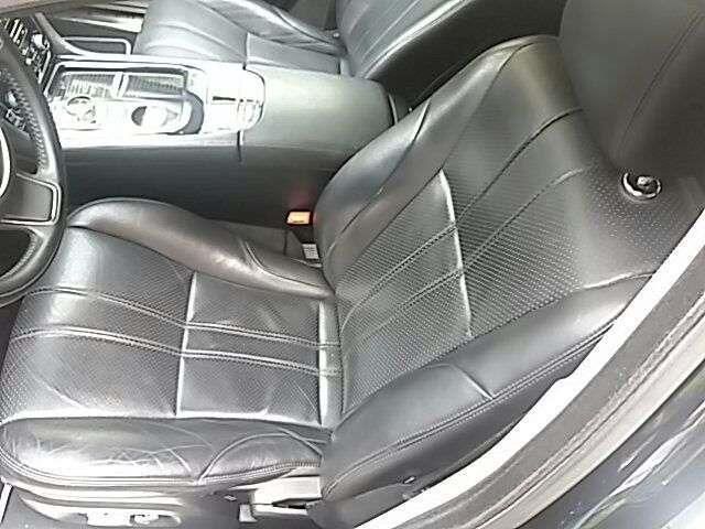 Jaguar XJ • 2010 • 225,000 km 9