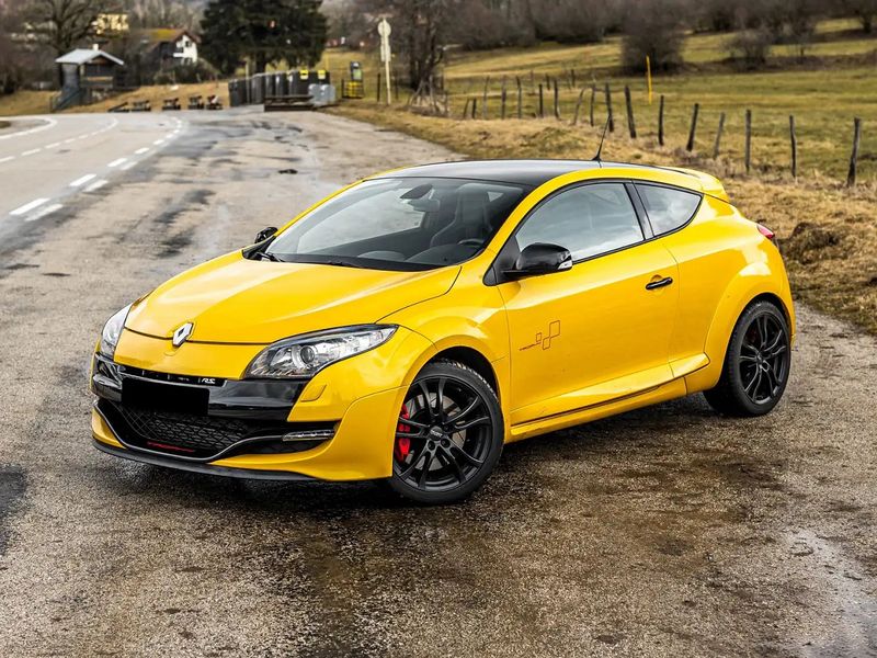 Renault Mégane Coupé • 2011 • 97,600 km 2