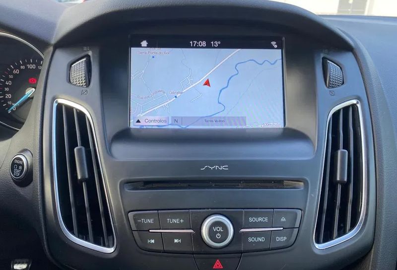 Ford Focus • 2017 • 43,000 km 3