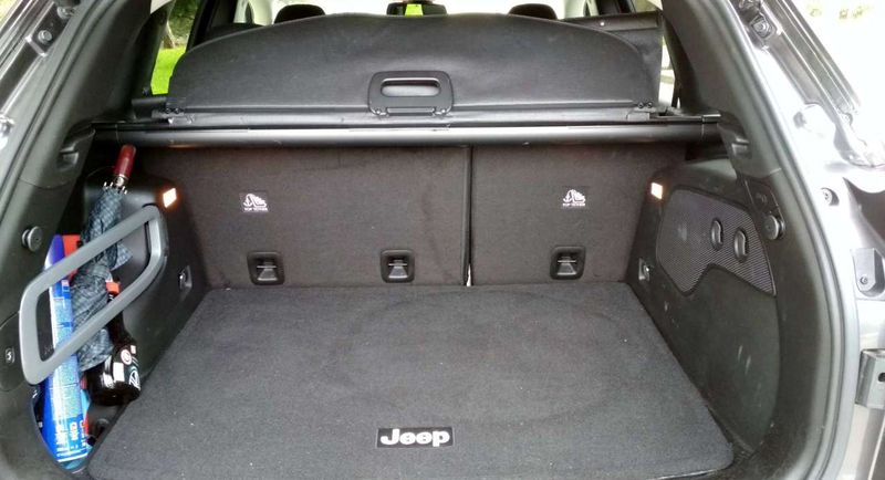 Jeep Cherokee • 2015 • 171,000 km 7